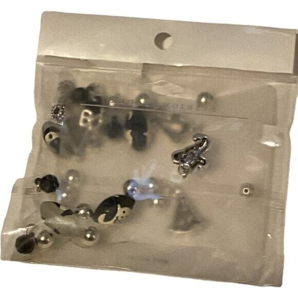 Halloween-Themed Silver & Black Charm Bracelet Kit - Picture 1 of 3
